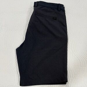 Greg Norman Collection Men's Dark Gray Flat Front Golf Shorts